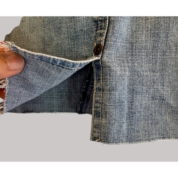 Y2K Gloria Vanderbilt Distressed Denim Skirt With Floral Patchwork & Frayed Hem - Picture 7 of 12